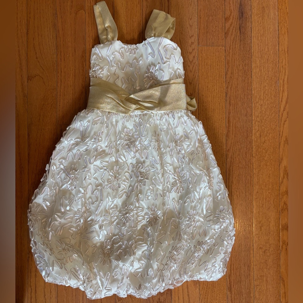 Iris & Ivy Gold and Cream Dress
